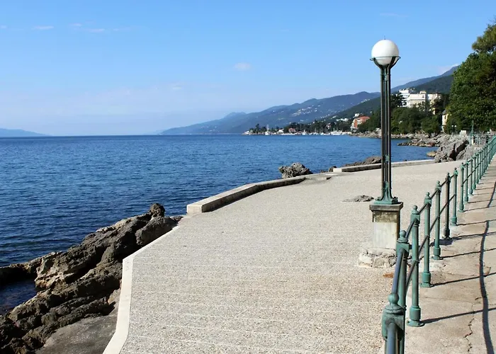 With A Parking Space Opatija - Volosko, Opatija - 2349 Daire Volosko