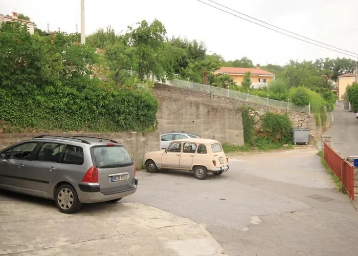 With A Parking Space Opatija - Volosko, Opatija - 2349 דירה וולוסקו